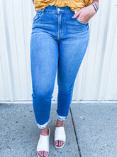 Load image into Gallery viewer, the daisy jeans
