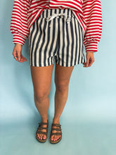 Load image into Gallery viewer, stripe short
