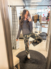 Load image into Gallery viewer, the brynn jean
