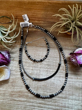 Load image into Gallery viewer, Black Onyx &amp; Sterling Silver Pearl Bracelet – 5mm
