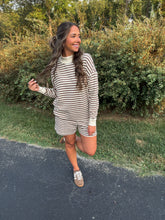 Load image into Gallery viewer, falling for you stripe set
