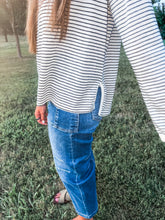 Load image into Gallery viewer, stripe top
