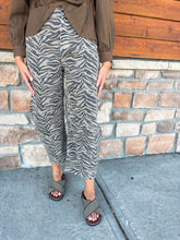 Load image into Gallery viewer, zebra jeans

