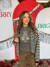 Load image into Gallery viewer, howdy holidays tee
