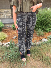 Load image into Gallery viewer, bandana pants - black
