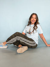 Load image into Gallery viewer, duck tee
