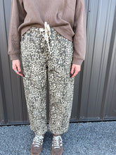 Load image into Gallery viewer, leopard pants
