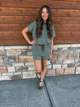 Load image into Gallery viewer, made your day stripe set - green

