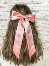 Load image into Gallery viewer, pink bow
