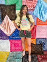 Load image into Gallery viewer, camo shorts
