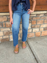 Load image into Gallery viewer, the taylor jeans

