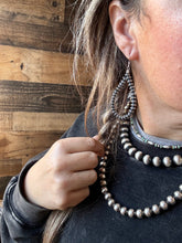 Load image into Gallery viewer, Sterling SAUCER Silver Pearls earrings teardrop
