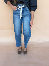 Load image into Gallery viewer, the jeni jeans

