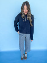 Load image into Gallery viewer, the evie plaid pants - navy
