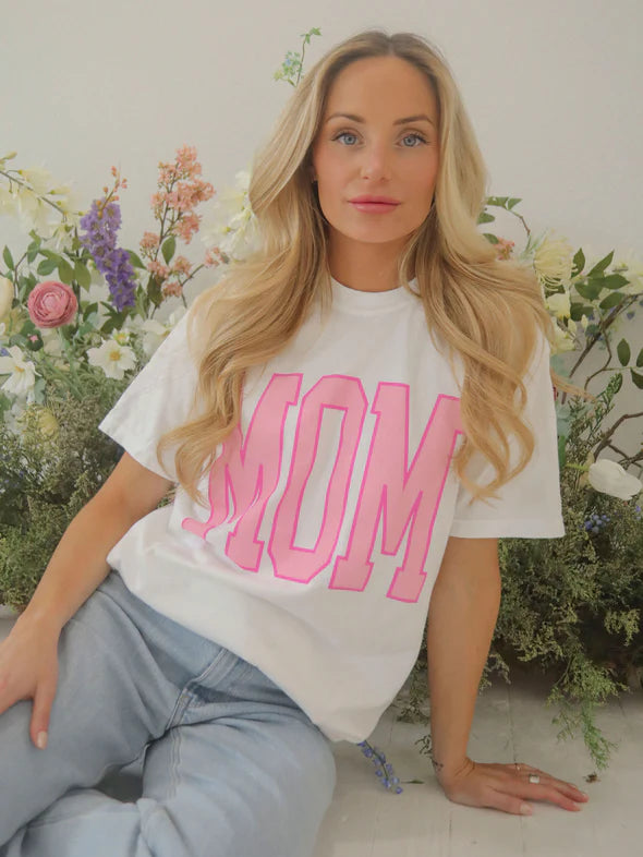 pink mom tee